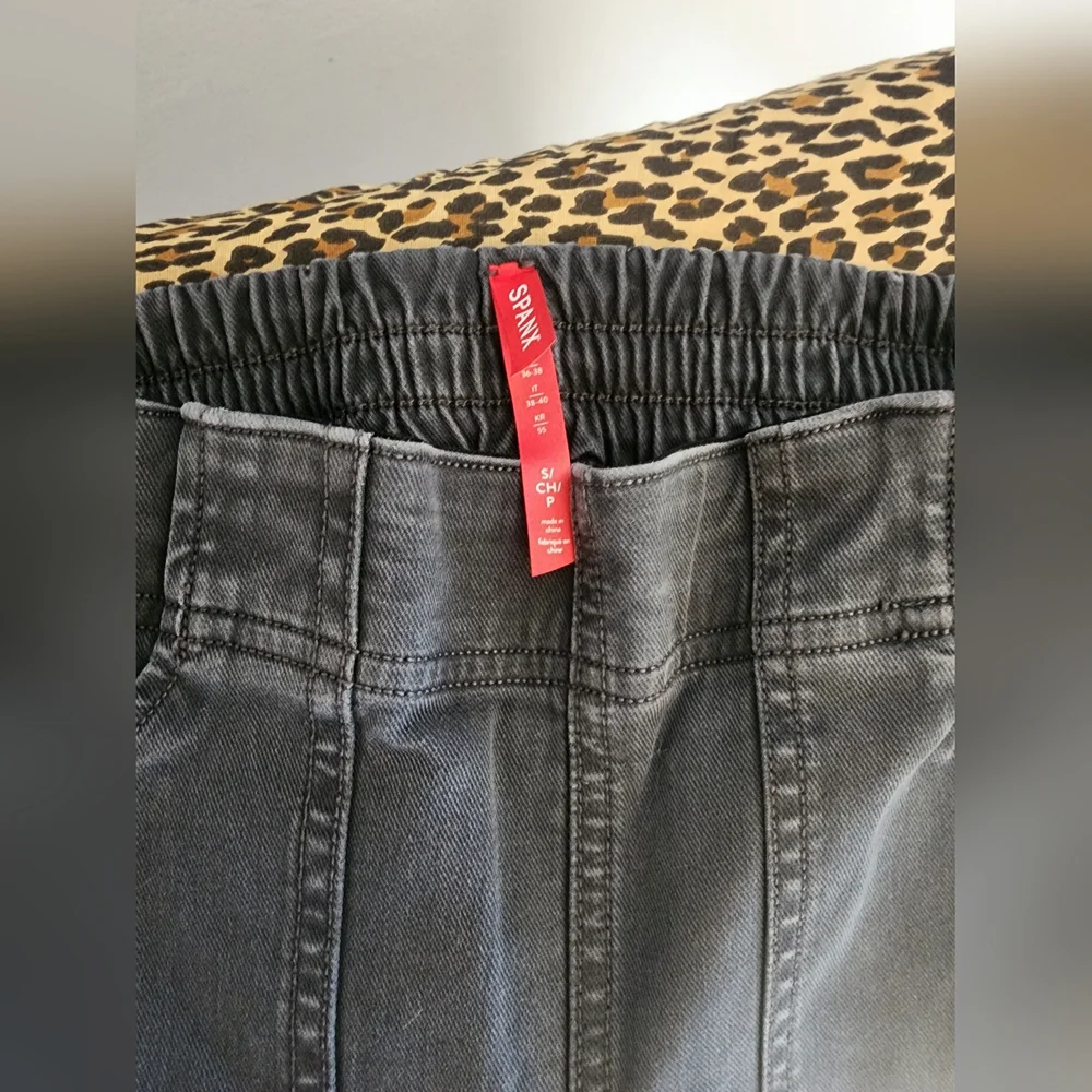 SPANX Stretch Twill Cargo Jogger, "washed black", small - Picture 6 of 7